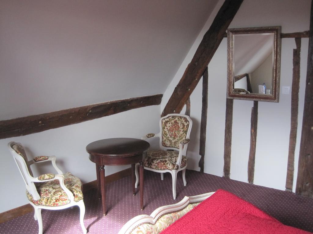 Les Trois Cheminees Chambres D'Hotes Livarot-Pays-d'Auge Exterior foto