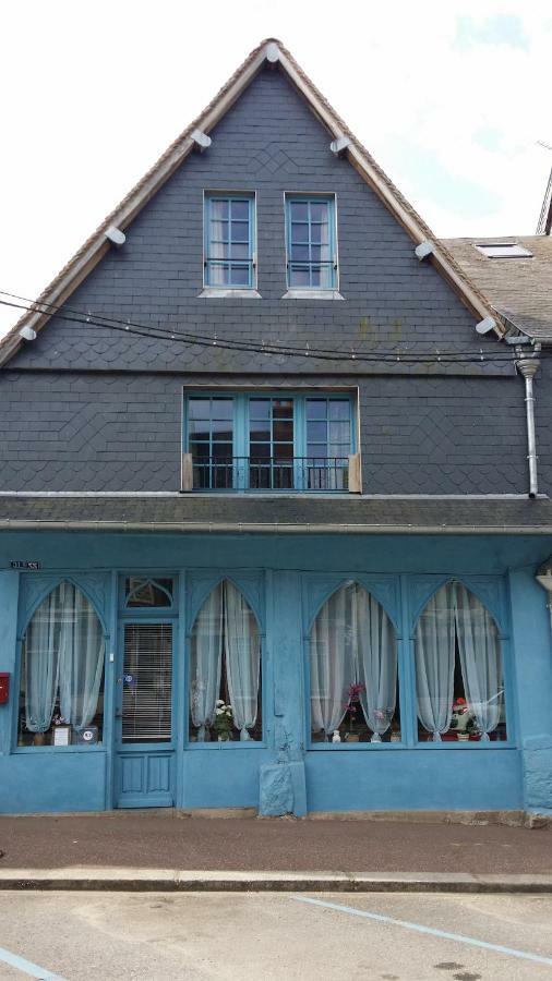 Les Trois Cheminees Chambres D'Hotes Livarot-Pays-d'Auge Exterior foto